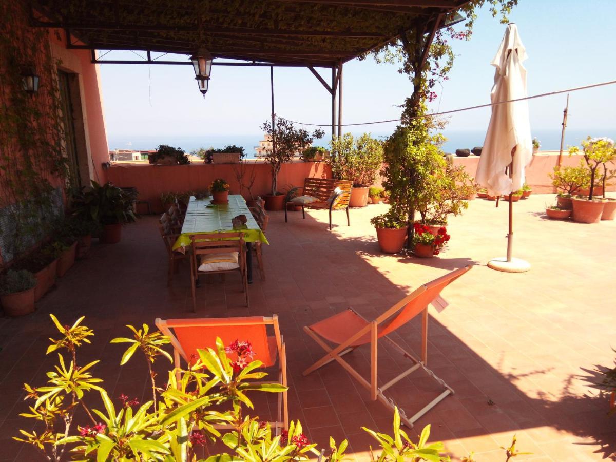 A Casa Di Tommy B&B Acireale Exterior foto